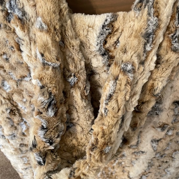 Dennis Basso Faux Fur Vest | 1X - Picture 5 of 10